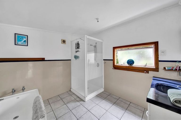 Photo of property in 223 Glover Road, Hawera, 4610