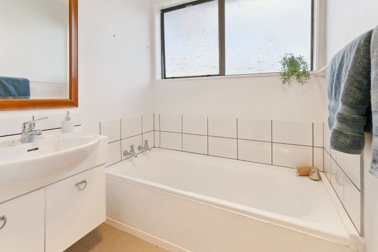 Photo of property in 65 Percy Dyett Drive, Karori, Wellington, 6012