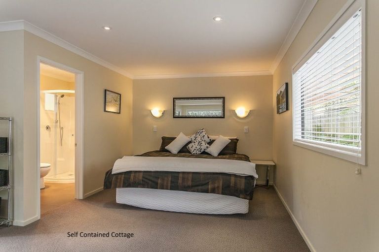 Photo of property in 5 Heather Place, Picton, 7220