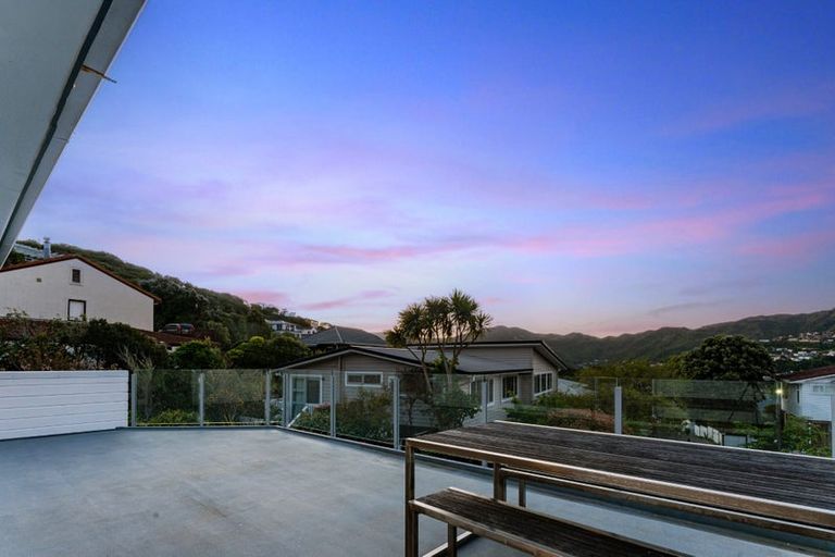 Photo of property in 7 Krishna Way, Khandallah, Wellington, 6035