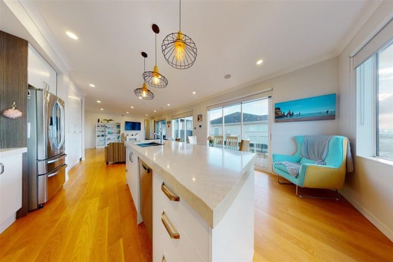 Photo of property in 2 Arriere Lane, Silverdale, 0932