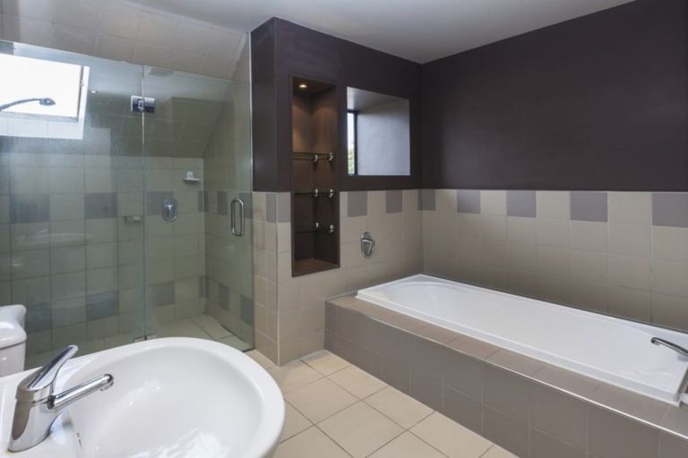 Photo of property in 5/33 Holly Road, St Albans, Christchurch, 8014