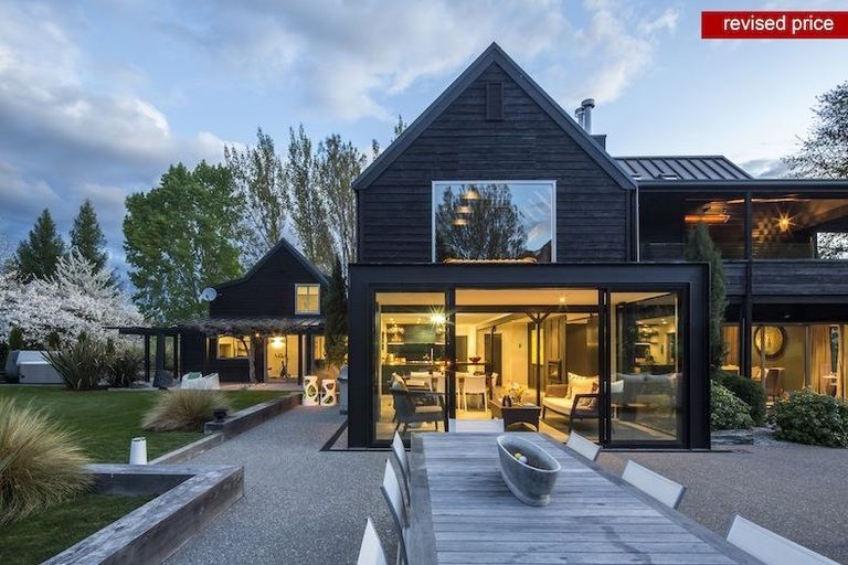 Photo of property in 32 Butel Road, Arrowtown, Queenstown, 9371