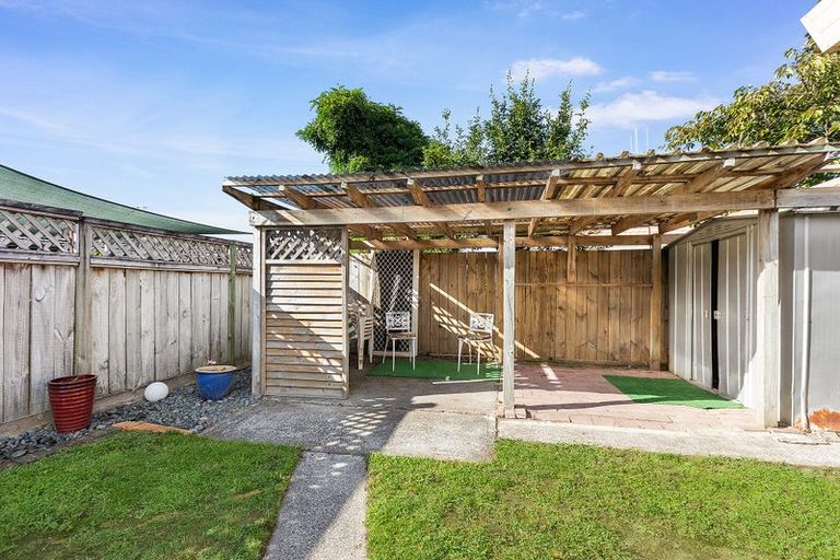 Photo of property in 29 Lloyd Drive, Nawton, Hamilton, 3200