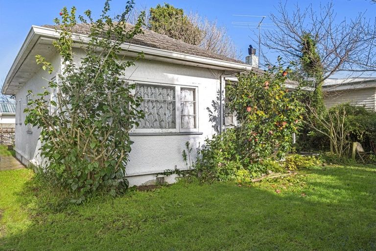 Photo of property in 14 Cochrane Street, Elgin, Gisborne, 4010
