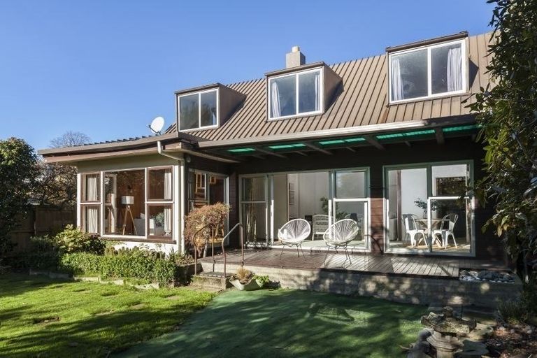 Photo of property in 85 Glandovey Road, Fendalton, Christchurch, 8052