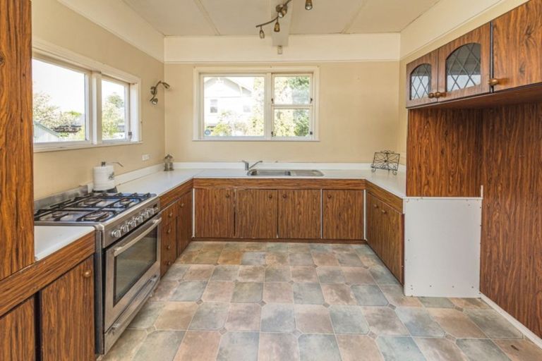 Photo of property in 8 Gonville Avenue, Gonville, Whanganui, 4501