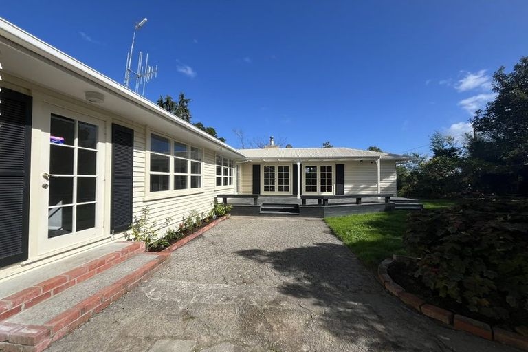Photo of property in 141 Kawiu Road, Levin, 5510