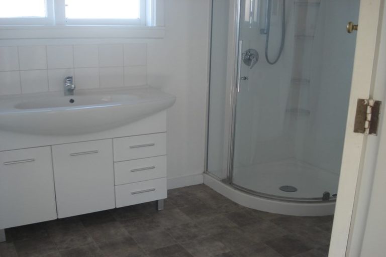 Photo of property in 124 Maidstone Road, Ilam, Christchurch, 8041