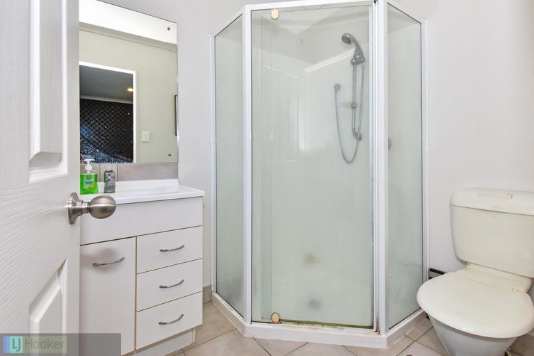 Photo of property in 105 Butcher Road, Pukekohe, 2120