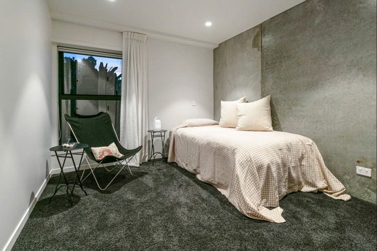 Photo of property in 1/279 Lake Road, Belmont, Auckland, 0622