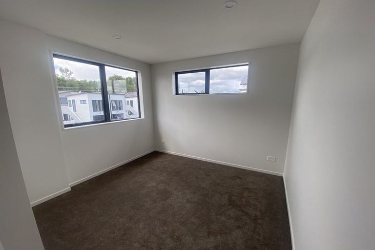 Photo of property in 55 Survila Street, Papakura, 2110