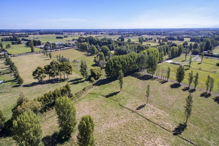 Photo of property in 32 Raddens Road, Ohoka, 7692