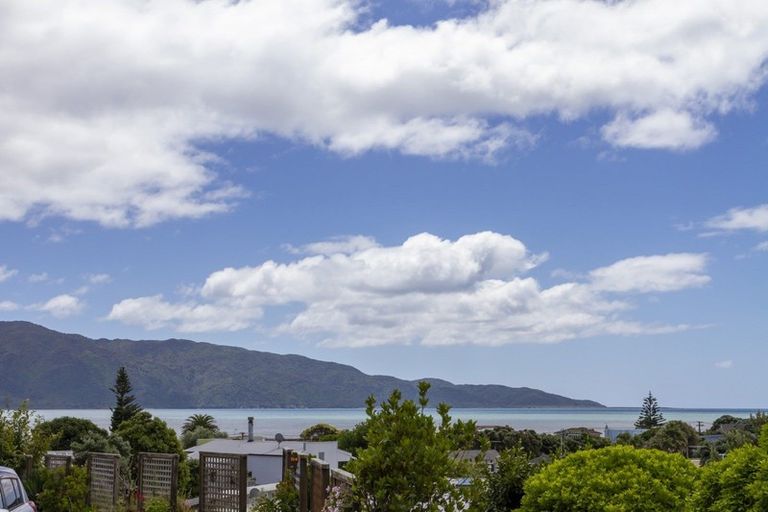 Photo of property in 21 Arthur Street, Paraparaumu Beach, Paraparaumu, 5032