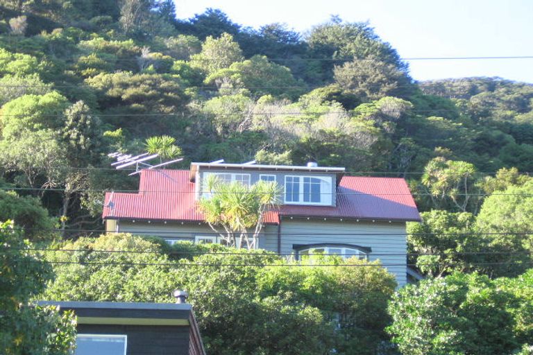Photo of property in 277 Muritai Road, Eastbourne, Lower Hutt, 5013