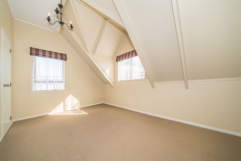 Photo of property in 9 Bruce Place, Highbury, Palmerston North, 4412