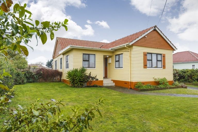 Photo of property in 3 Tingey Avenue, Feilding, 4702