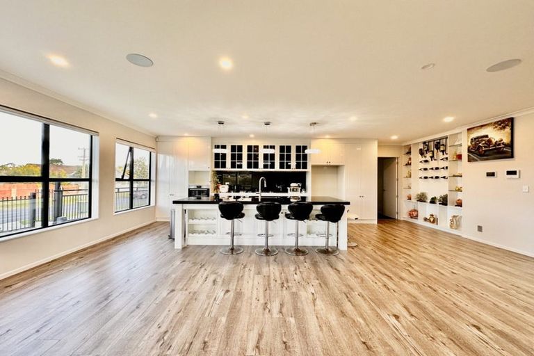 Photo of property in 84 Mettam Drive, Swanson, Auckland, 0614