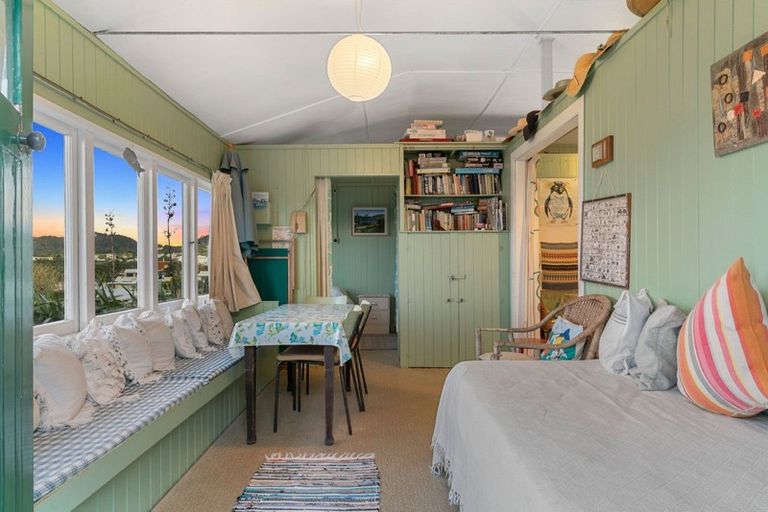 Photo of property in 52 Wairahi Road, Langs Beach, Waipu, 0582