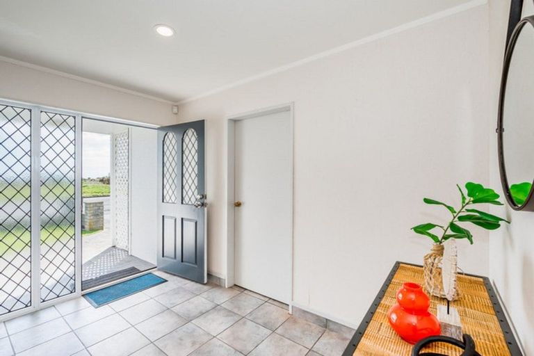 Photo of property in 300 Manly Street, Paraparaumu Beach, Paraparaumu, 5032