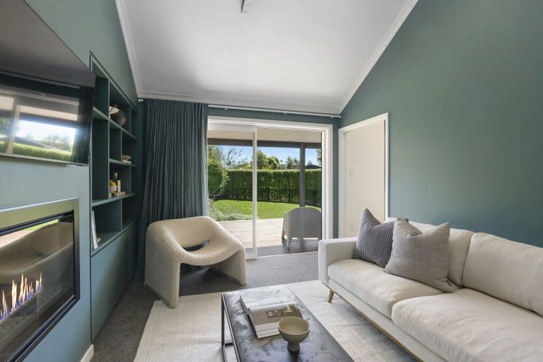 Photo of property in 22 Tuirau Place, Ilam, Christchurch, 8041