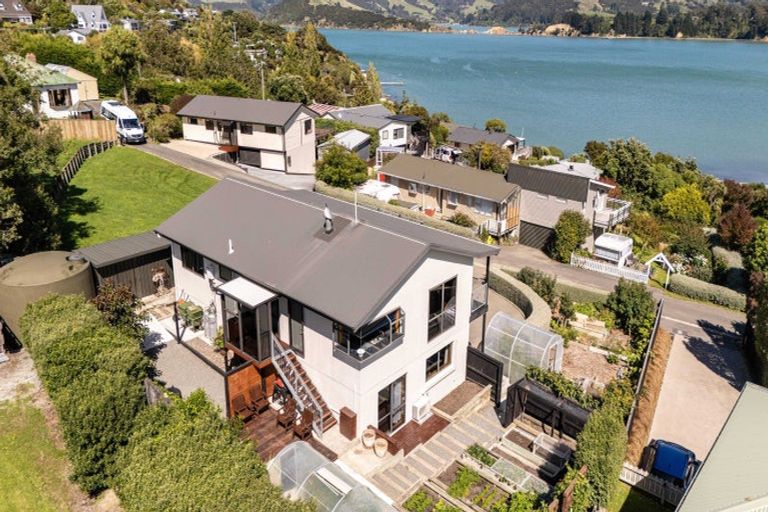 Photo of property in 3 Silverbirch Lane, Duvauchelle, 7581