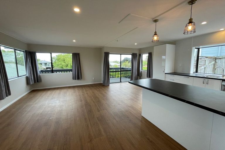 Photo of property in 7 Ross Grove, Paraparaumu, 5032