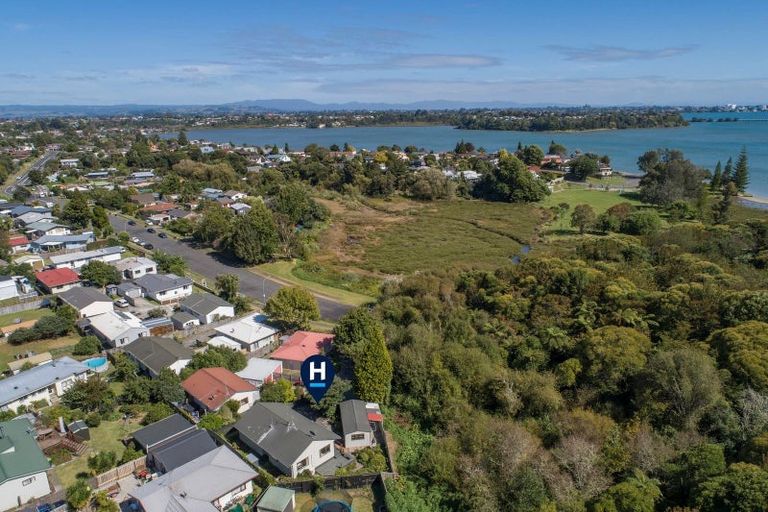 Photo of property in 90 Esmeralda Street, Welcome Bay, Tauranga, 3112