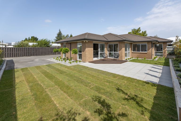 Photo of property in 17a Seddon Street, Rangiora, 7400