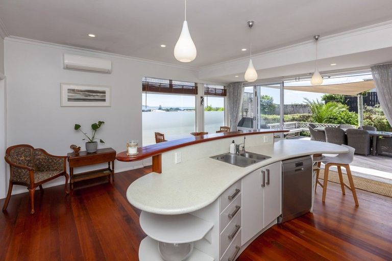 Photo of property in 21 Arthur Street, Paraparaumu Beach, Paraparaumu, 5032
