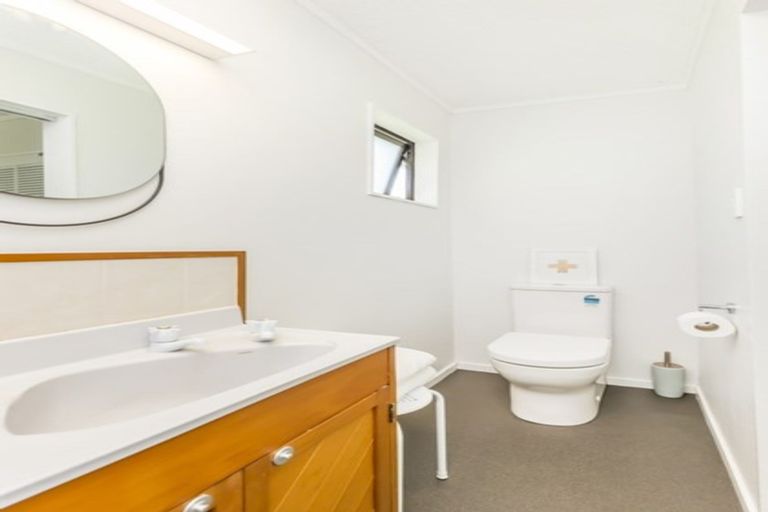 Photo of property in 11 Eclipse Lane, Whitby, Porirua, 5024