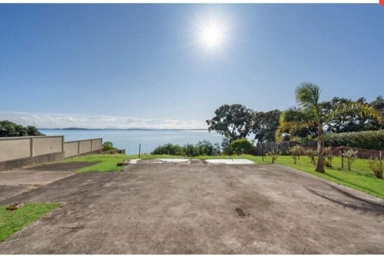 Photo of property in 116a Clovelly Road, Bucklands Beach, Auckland, 2012