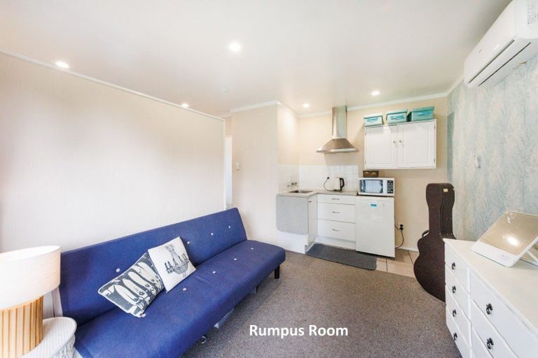 Photo of property in 12 Capri Place, Awapuni, Palmerston North, 4412
