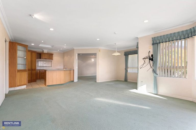 Photo of property in 111 Gravatt Road, Papamoa Beach, Papamoa, 3118