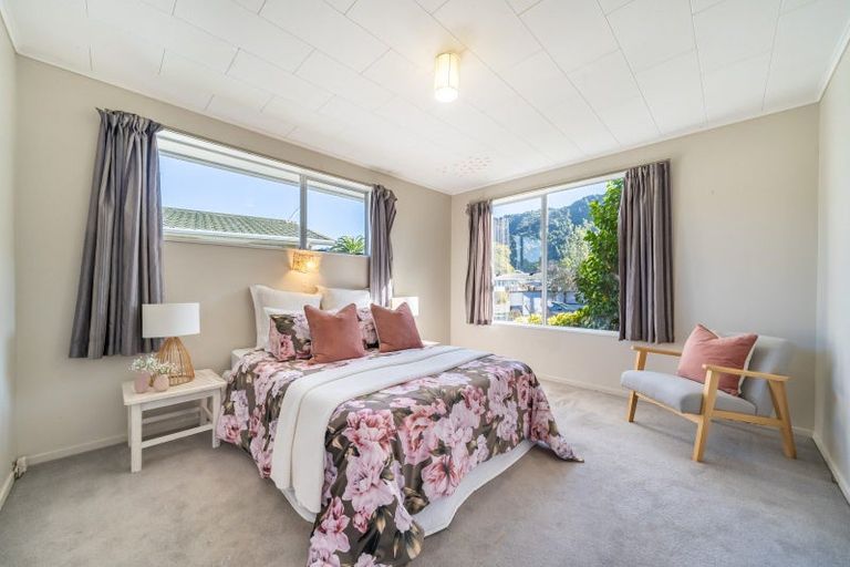Photo of property in 75 Pasadena Crescent, Totara Park, Upper Hutt, 5018