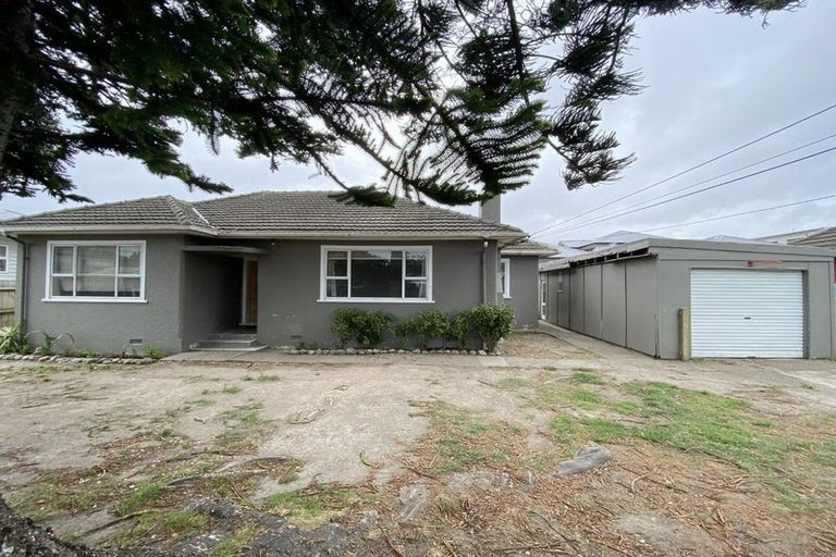 Photo of property in 19b Croft Grove, Moera, Lower Hutt, 5010