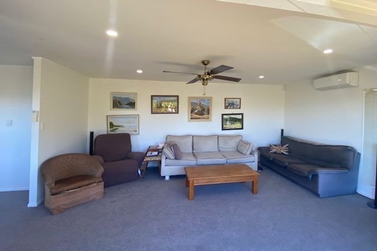 Photo of property in 38 Scott Road, Stanmore Bay, Whangaparaoa, 0932