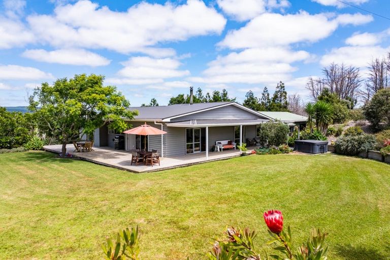 Photo of property in 350 Brooks Road, Waipu, 0582