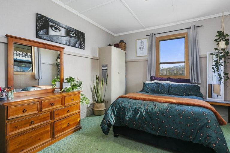 Photo of property in 461 Centre Road, Momona, Outram, 9073