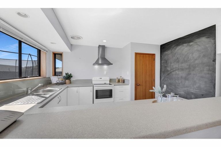 Photo of property in 22 Giles Place, Shirley, Christchurch, 8061