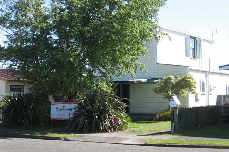 Photo of property in 8 Niblett Street, Whanganui, 4500