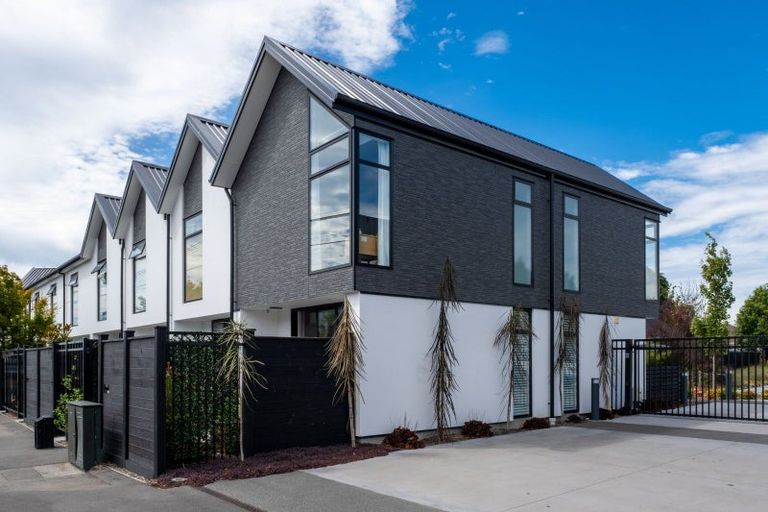 Photo of property in 1/8 New Brighton Road, Shirley, Christchurch, 8061