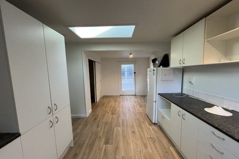 Photo of property in 5 Maarama Crescent, Aro Valley, Wellington, 6021