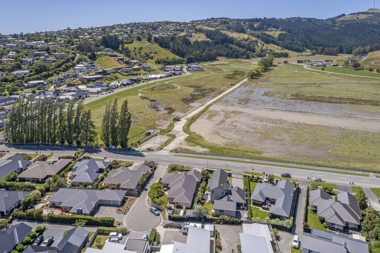 Photo of property in 40 Worsleys Road, Cracroft, Christchurch, 8025