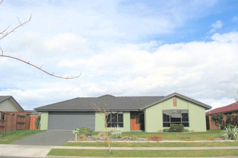 Photo of property in 23 Wentworth Drive, Rototuna North, Hamilton, 3210