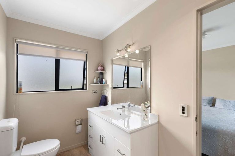 Photo of property in 27 Whiting Drive, Wakefield, 7025