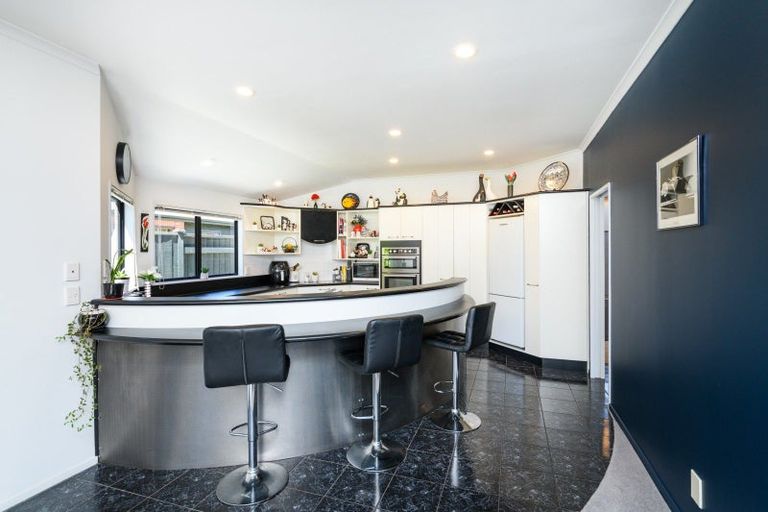 Photo of property in 6 Dougherty Place, Hokowhitu, Palmerston North, 4410