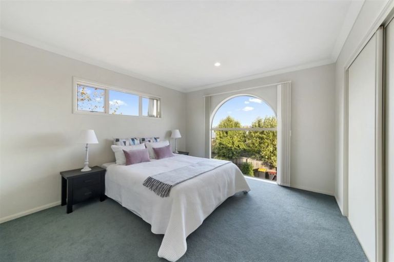 Photo of property in 44 Coolspring Way, Redwood, Christchurch, 8051