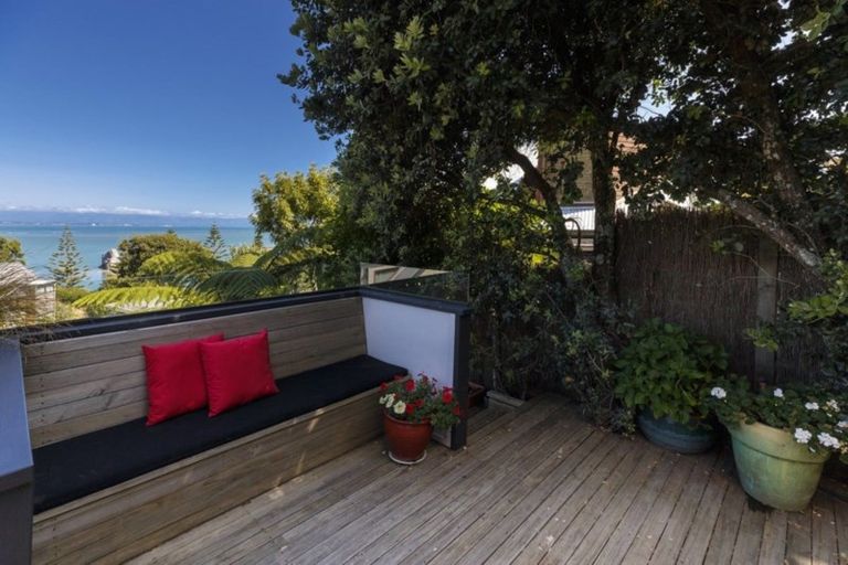 Photo of property in 30 Whitby Road, Britannia Heights, Nelson, 7010