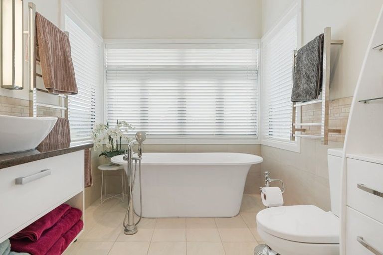 Photo of property in 36 Hoeke Road, Carrington, Carterton, 5791